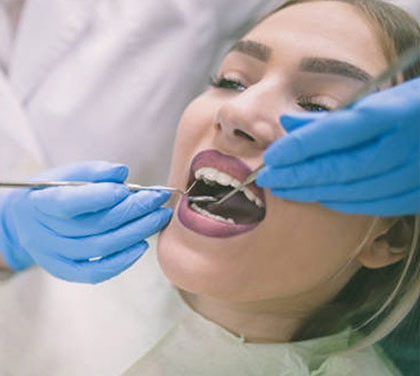 top-treatment-options-to-fix-a-broken-tooth