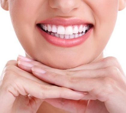why-visit-a-cosmetic-dentist-for-undergoing-teeth-whitening-procedures