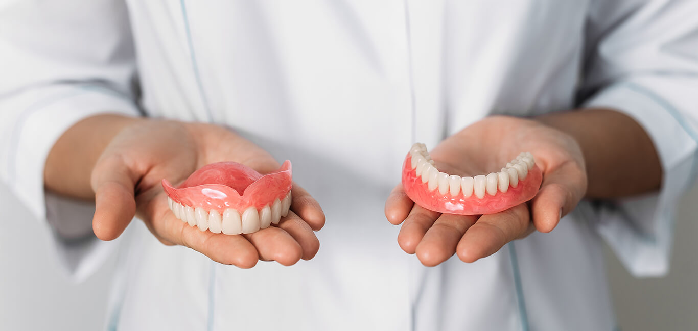 Full Mouth Dental Implants Treatment in India - The Dental Roots
